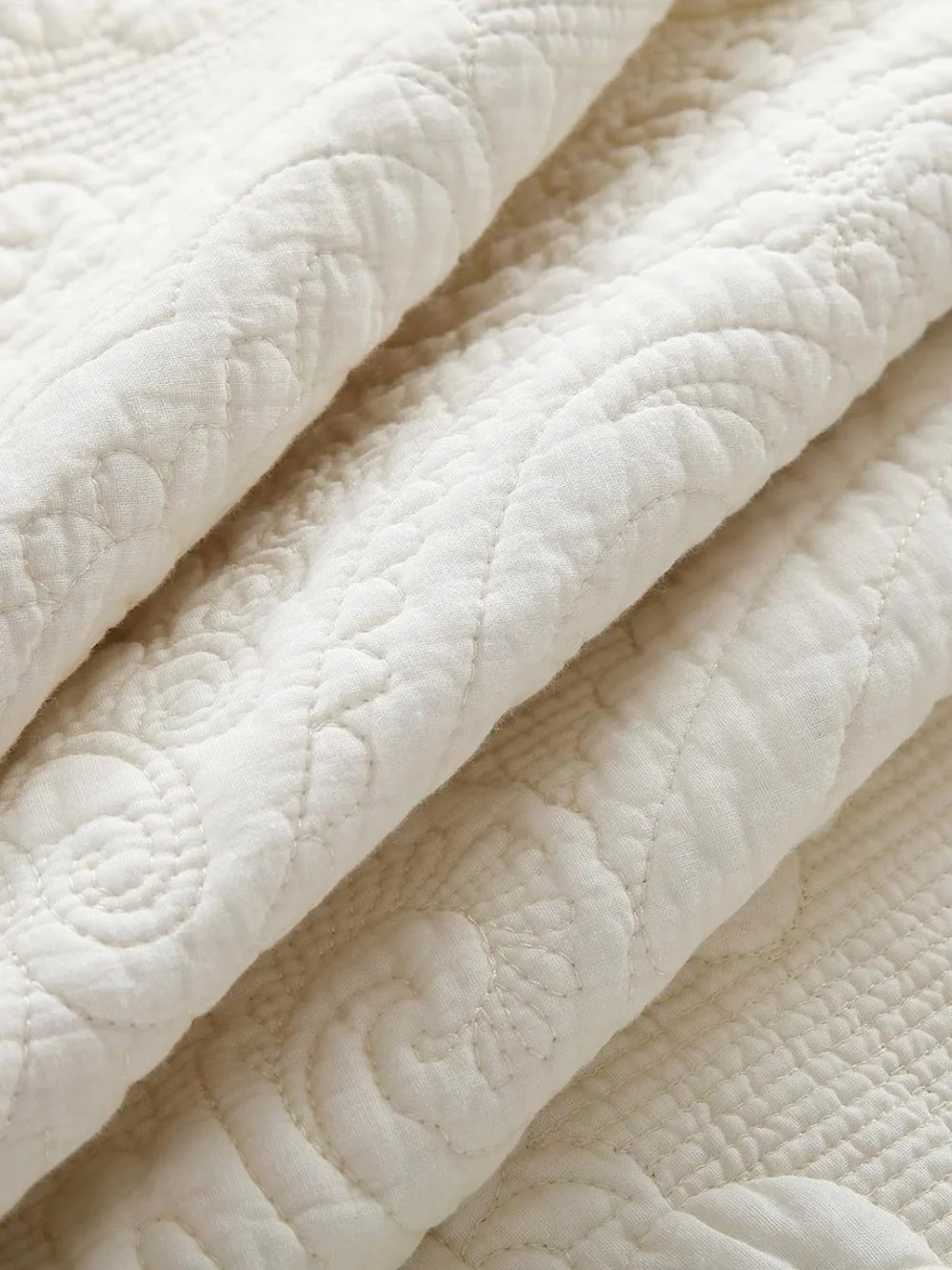 NEW Anthropologie White Queen King Boho Damask Quilt Bedspread Blanket Sham Set